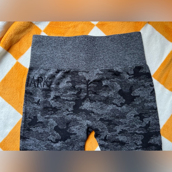 Gymshark OG seamless camo leggings size S - Picture 2 of 5